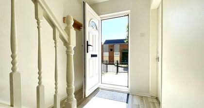 Stunning Double Bedroom House Closer to the sea