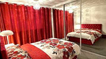 House | 1 bedroom, bed sheets