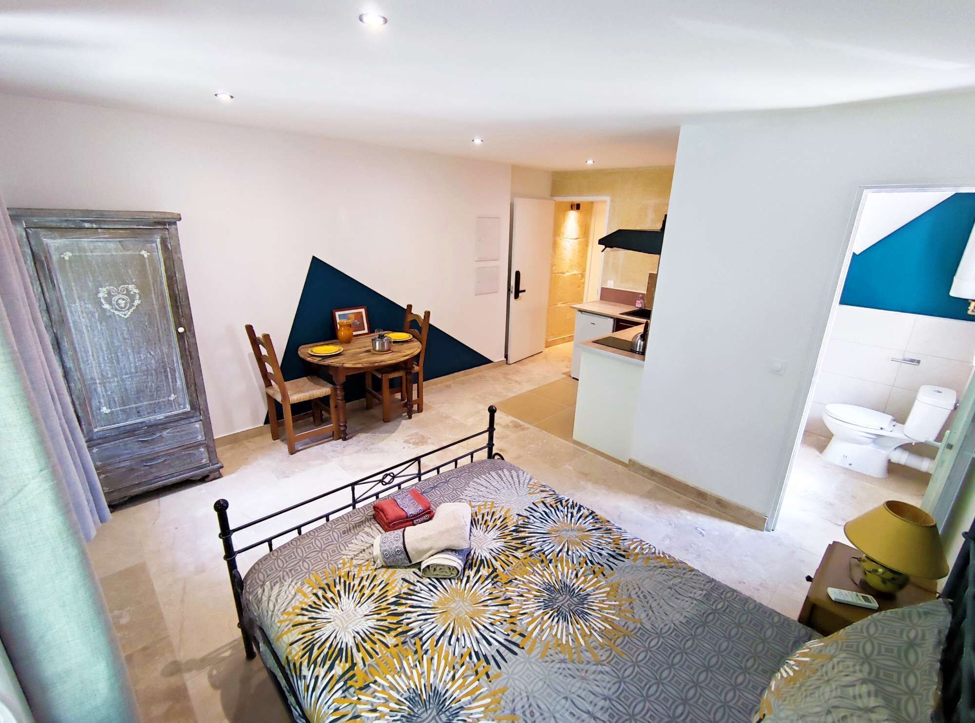 1 habitación, wifi y ropa de cama 