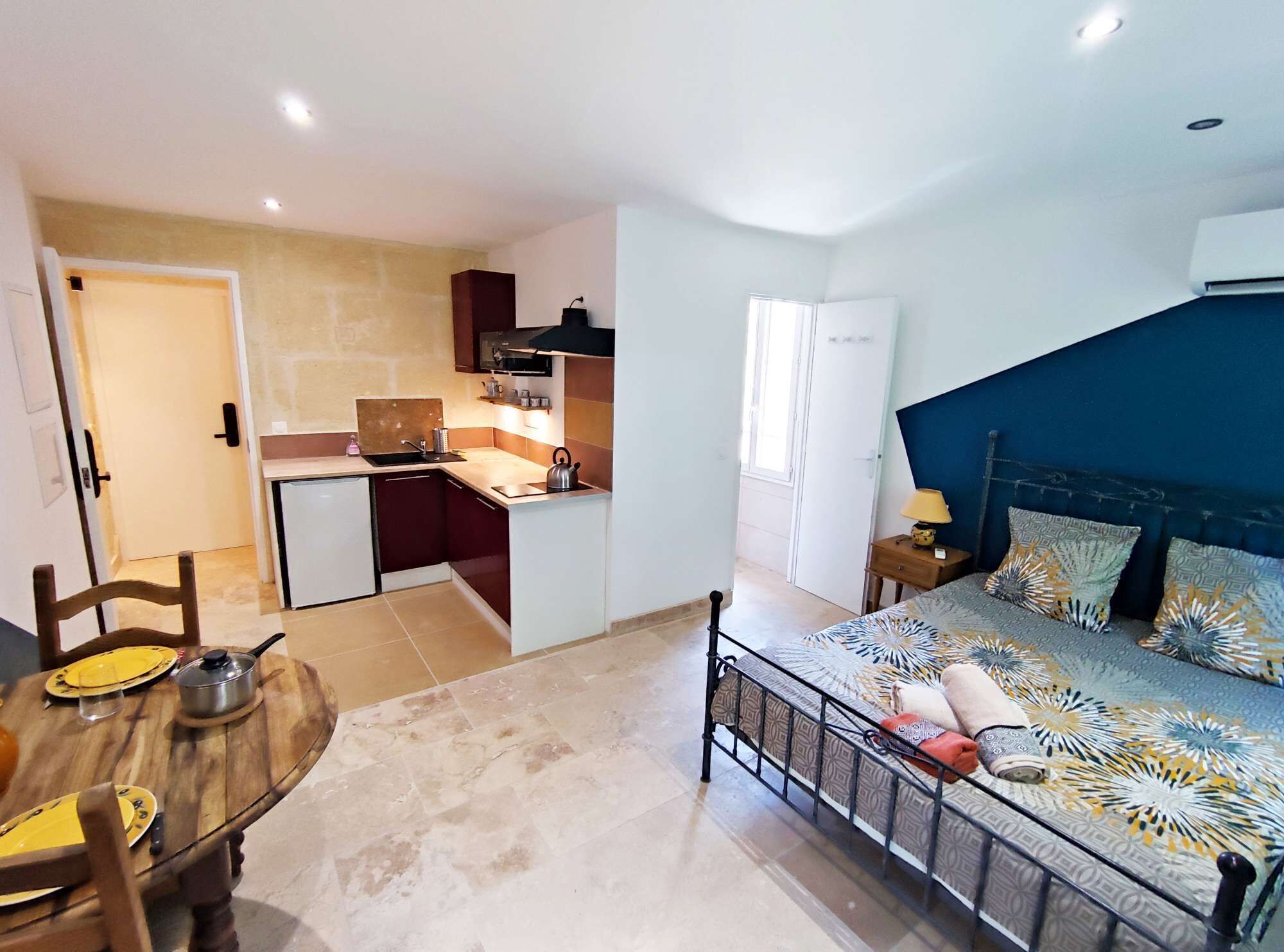 1 bedroom, WiFi, bed sheets