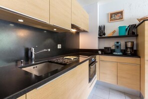 Fridge, microwave, oven, dishwasher - 150m from ski slopes, Ground floor, terrace, ski locker, 38m², La Clusaz (La Clusaz)