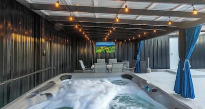 Midland's Most Private Tiny Cottage
