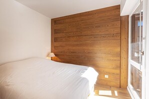 WiFi, bed sheets - 1st floor, view mountain, balcony, tv, 36m², La Clusaz (La Clusaz)