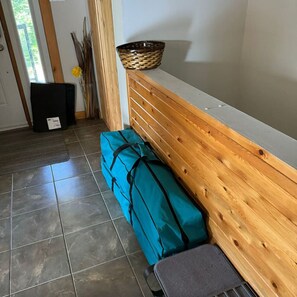 المنشأة من الداخل