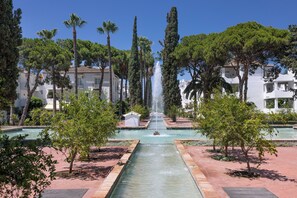 Apartment | Property grounds - 3 Bedroom, 3 Bathroom Beachside Apartment (Estepona)