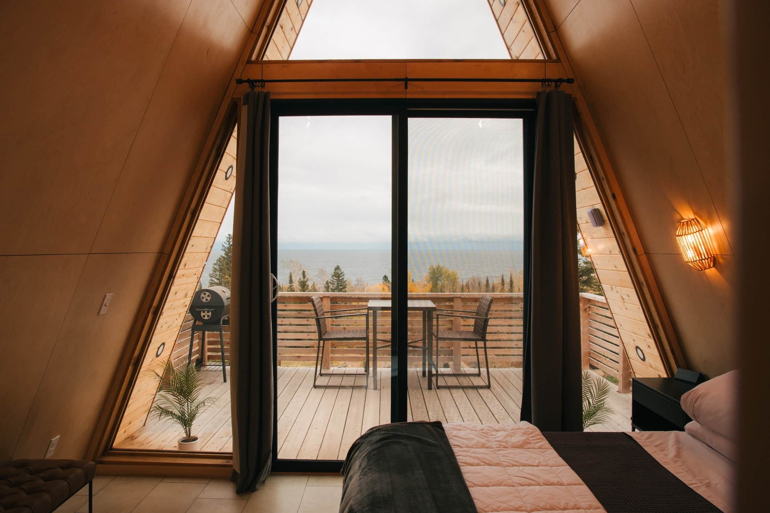 1 slaapkamer, een strijkplank/strijkijzer, wifi, beddengoed