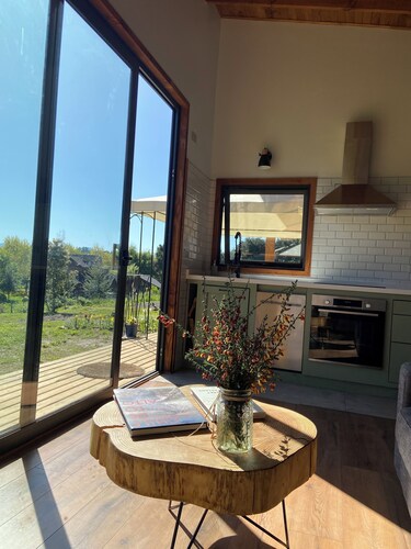 Charming 2-bedroom cottage in front of Villarrika lake with superb internet