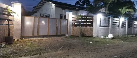 Façade de l’hébergement