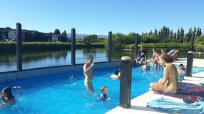 Pool - Blue Aparts Superior Lakefront Bariloche (Dina Huapi)