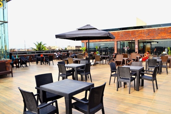 Bar (en la propiedad)