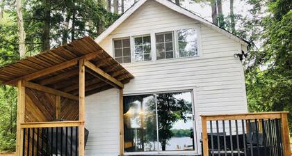 Muskoka Waterfront Cottages: Beachfront Cottage Rentals in Bala, Ontario