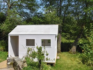 Exterior - 2 bedroom accommodation in Llanarmon-Yn-Ial (Llanarmon-Yn-Ial)