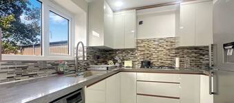 4br-7guests-freeparking-garden-nearmanchester