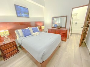 2 bedrooms, iron/ironing board, bed sheets