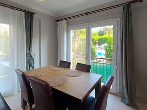 2 bedrooms - Villa With Pool Garden-all Rooms w AC in Fethiye (Fethiye)
