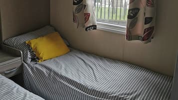 2 phòng ngủ, bàn ủi/dụng cụ ủi quần áo