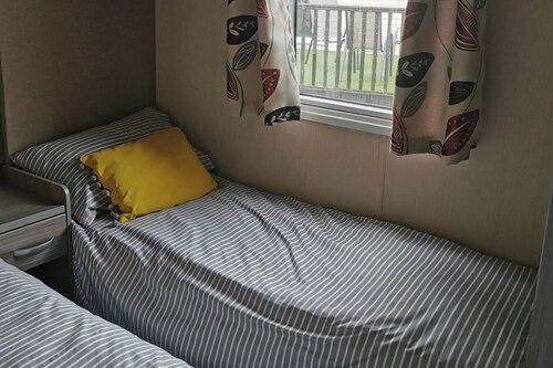 2 Bed Lodge Sleeps 6 -pets Ok -patio -free Parking