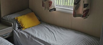 2 Bed Lodge Sleeps 6 -pets Ok -patio -free Parking