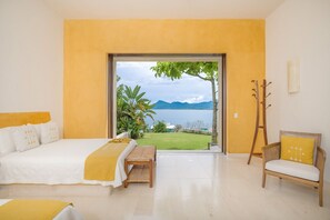 8 habitaciones, escritorio y tabla de planchar con plancha 