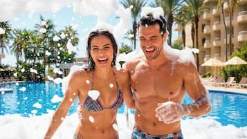 3 piscinas al aire libre