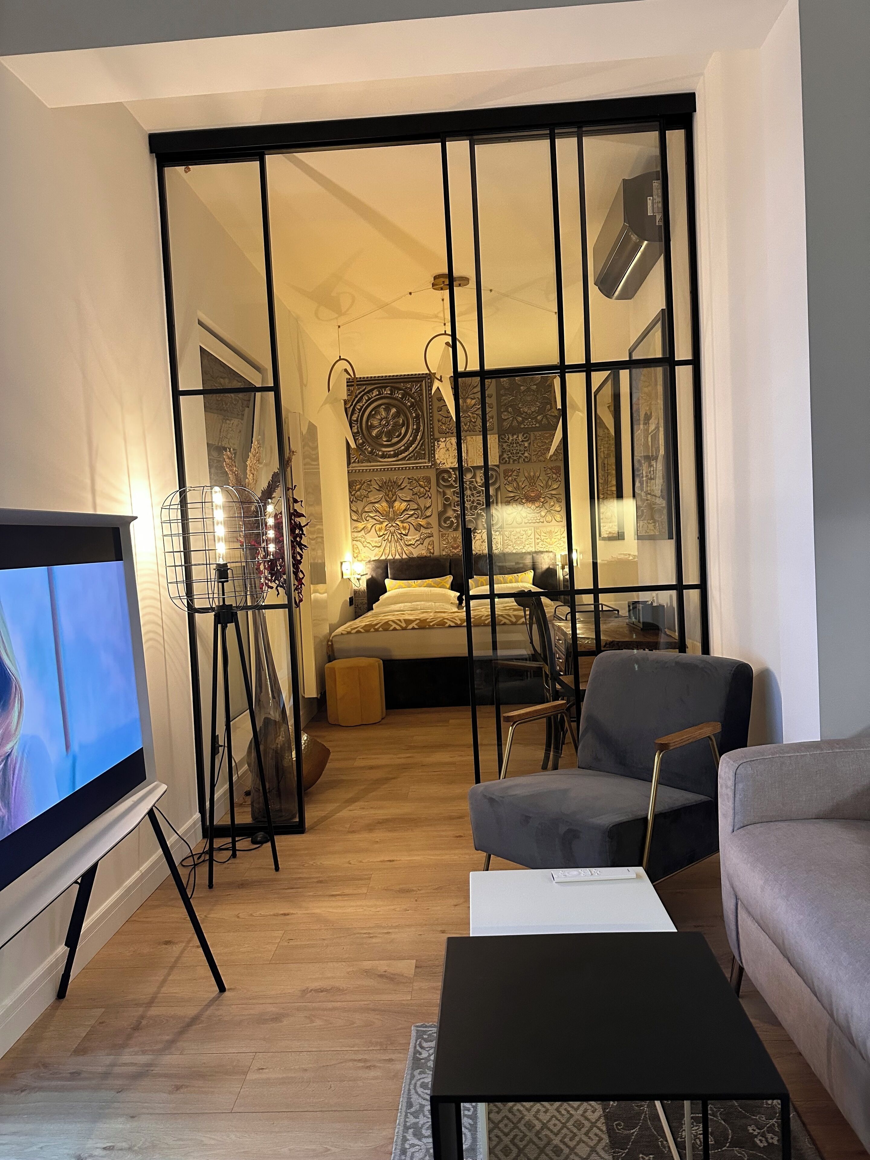 熨斗/熨衣板、免費無線上網、床單