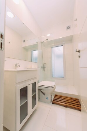 Appartamento Comfort, bagno privato | Bagno | Doccia