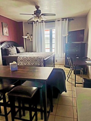 Wi-Fi gratuit, draps fournis