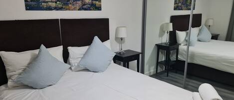 1 bedroom, iron/ironing board, free WiFi