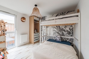 3 chambres, fer et planche à repasser, Wi-Fi gratuit, draps fournis