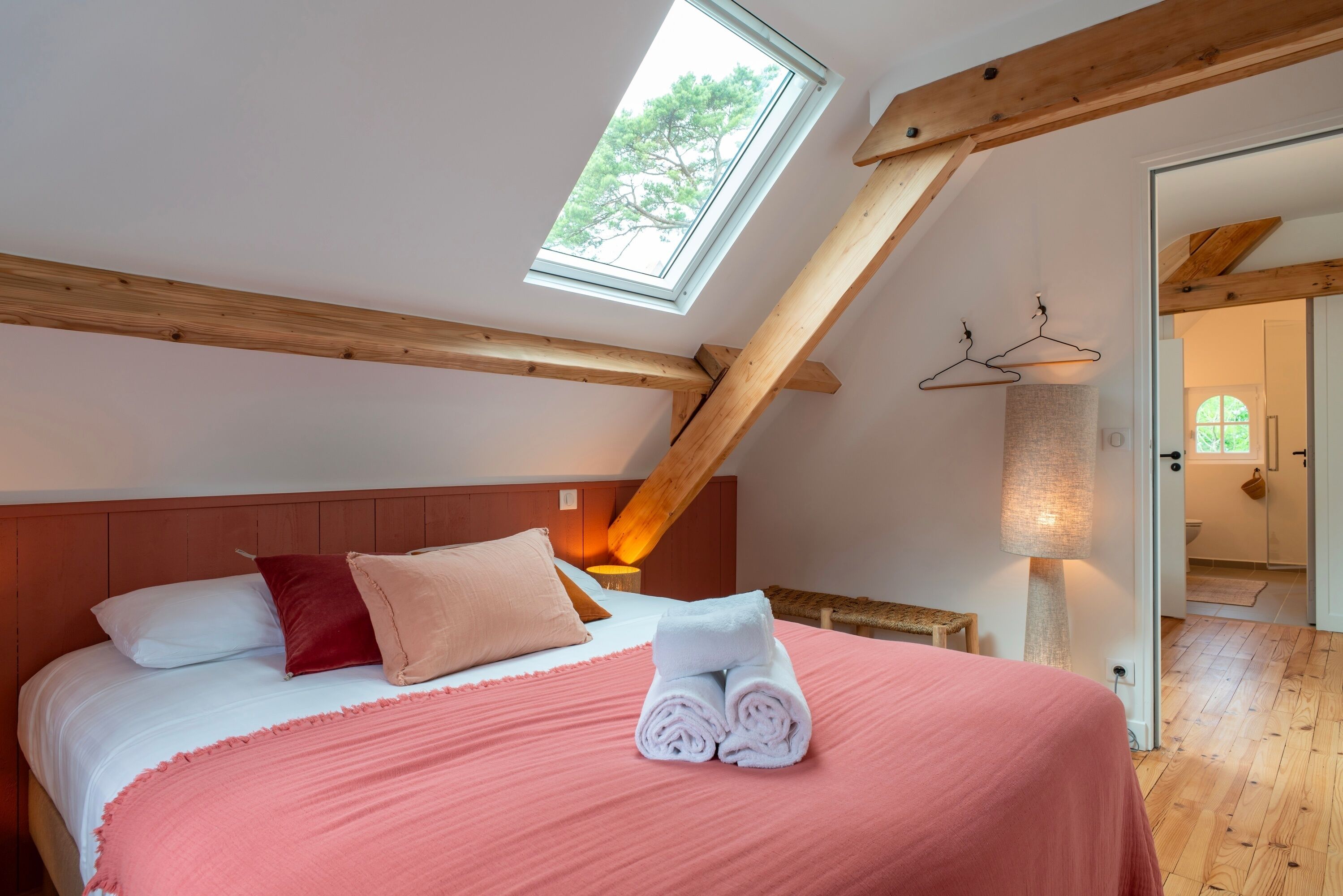 4 chambres, fer et planche à repasser, Wi-Fi gratuit, draps fournis