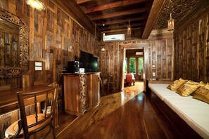 2 habitaciones, tabla de planchar con plancha y acceso a internet 