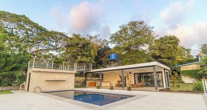 Unique 6-bedroom Villa with a Treehouse and Panoramic Views