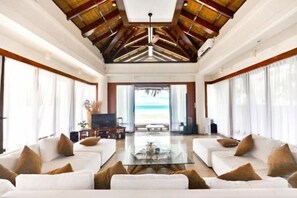 Iron/ironing board, cots/infant beds - Harlan Beach Villa Boracay (Boracay Island)