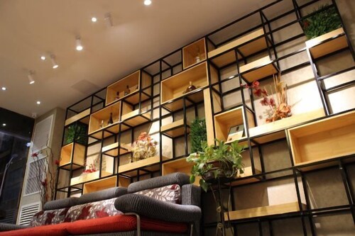 Xinzheng Venice Fashion Hotel (Xinhua Road Zhonghua Road)