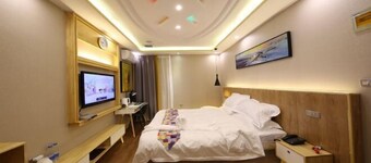 Xinzheng Venice Fashion Hotel (Xinhua Road Zhonghua Road)