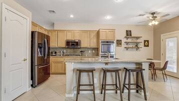 Microwave, oven, dishwasher