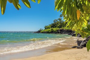 Solsenger og strandhåndklær
