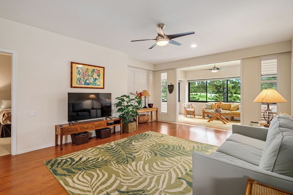 Incredible open views to the Golf course and Hole #1 tee box