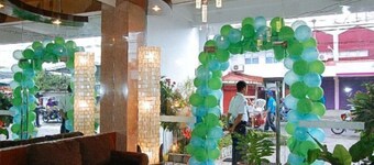 Sky Garden Hotel by RedDoorz