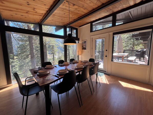 Dining - Olympic Valley House with Palisades Tahoe Views (Olympic Valley)