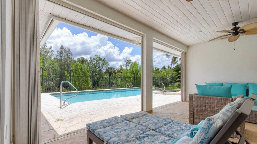 Casa Bonita by Avantstay Large Backyard, Patio, Pool + Hot Tub