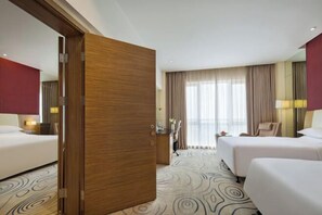 Cribs/infant beds