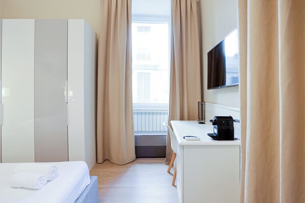 1 quarto, Wi-Fi de cortesia, roupa de cama