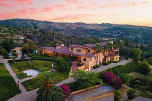 Exterior - Keys Creek Main House by Avantstay Luxury 9bdr Estate (Valley Center)