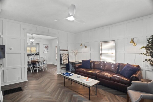 Living area - comfy and cozy (Aiken)