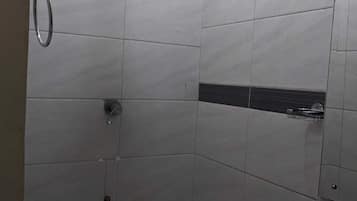 Towels, soap, shampoo, toilet paper