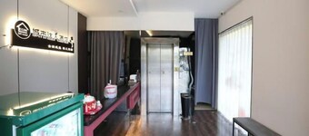 Guests City Daren Theme Hotel