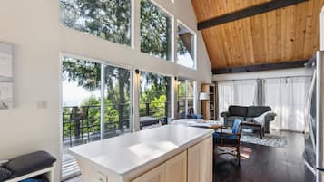 Smart TV, video games