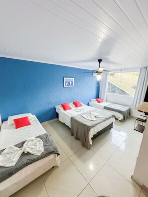 Basic Quadruple Room | Free WiFi - Pousada Novo Horizonte (Búzios)