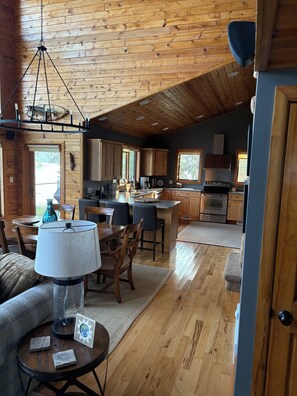 Interior - Island Retreat Sioux Narrows Ontario Canada - Amazing fishing area
 (Sioux Narrows)
